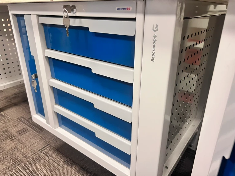 Верстак CTR 1832.S347.13-2F купить в Воронеже Верстак CTR 1832.S347.13-2F купить в Воронеже