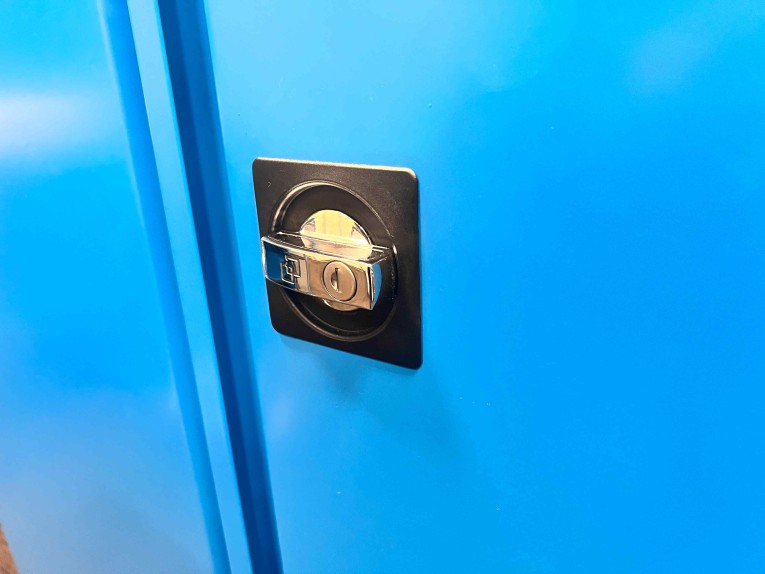 Шкаф инструментальный TNC 180.B3.S3 купить в Воронеже Шкаф инструментальный TNC 180.B3.S3 купить в Воронеже