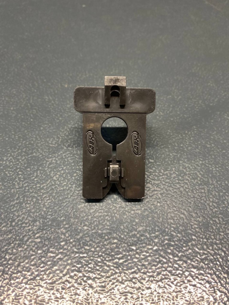 Крючок двойной 38 мм купить в Воронеже Крючок двойной 38 мм купить в Воронеже