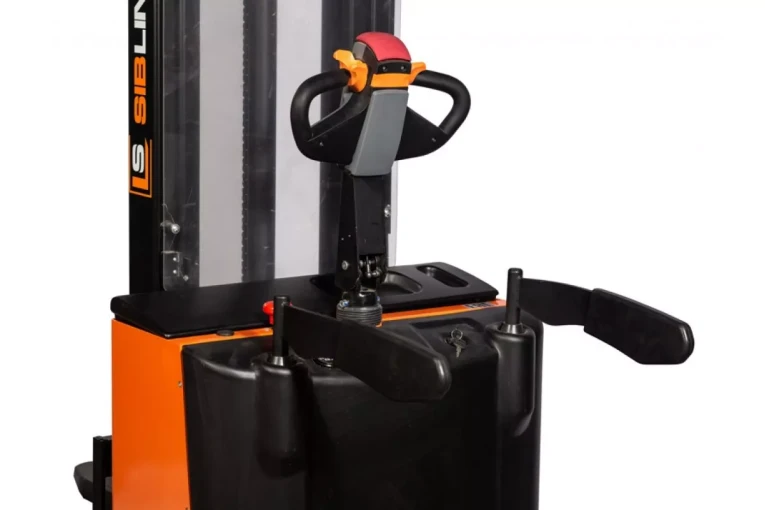 Штабелер электрический самоходный 1,5 т - 3,6 м Вилы: 1150 , АКБ Свинцово - кислотная, CL1536W SIBLINE купить в Воронеже Штабелер электрический самоходный 1,5 т - 3,6 м Вилы: 1150 , АКБ Свинцово - кислотная, CL1536W SIBLINE купить в Воронеже