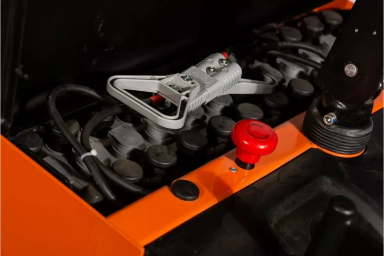 Штабелер электрический самоходный 1,5 т - 3,6 м Вилы: 1150 , АКБ Свинцово - кислотная, CL1536W SIBLINE купить в Воронеже Штабелер электрический самоходный 1,5 т - 3,6 м Вилы: 1150 , АКБ Свинцово - кислотная, CL1536W SIBLINE купить в Воронеже